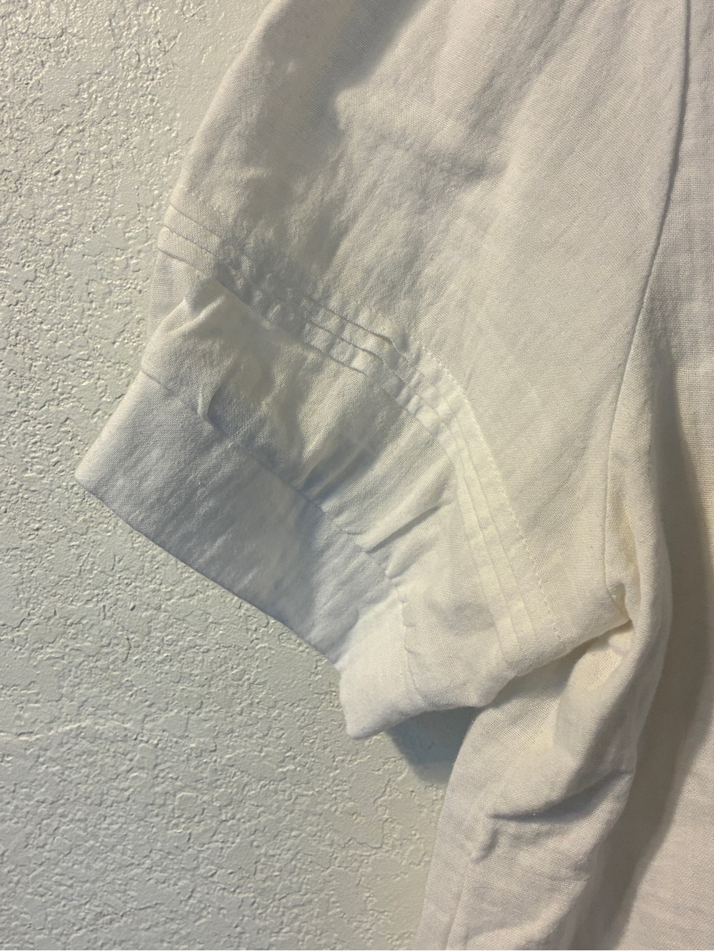 Elie Tahari White Short Sleeve Pintuck Ruffle Collar Button-Down cotton Shirt - Picture 5 of 11